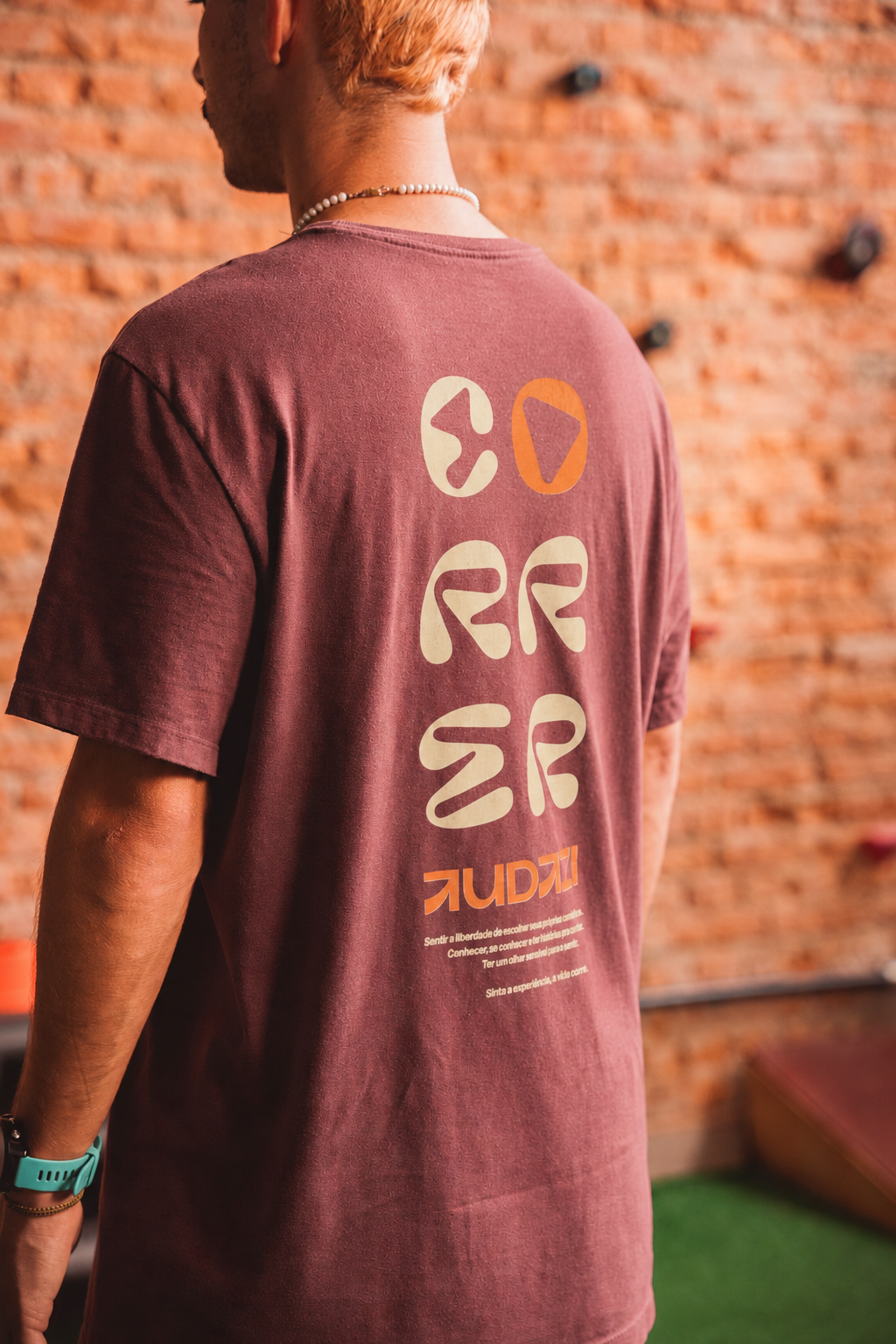 Camiseta Correr - Bordô