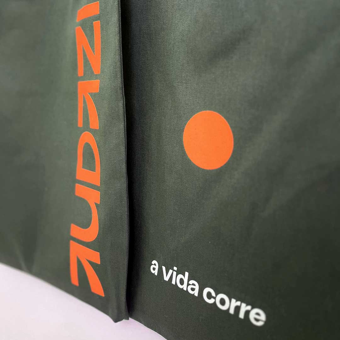 Tote Bag 'a vida corre'